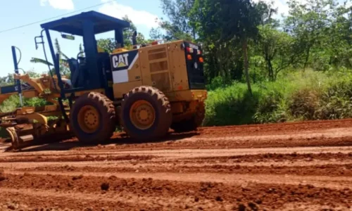 Une niveleuse de Dott Services de nouveau en action, pour la modernisation de la route Kasindi-Beni/©ph. Jackson Sivulyamwenge